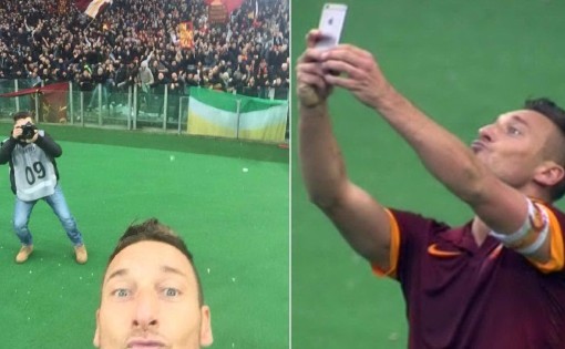 L'ormai storico selfie di Totti che ha fatto il giro del mondo