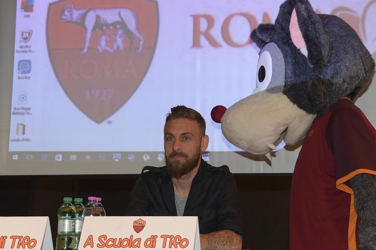 Roma Cares, De Rossi a Scuola di Tifo