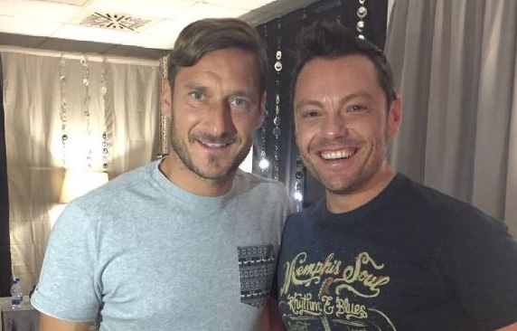 Tiziano Ferro, dedica a Francesco Totti