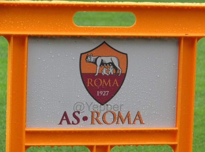 AS Roma cartello arancione