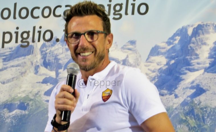 Roma, Di Francesco incontro tifosi ritiro