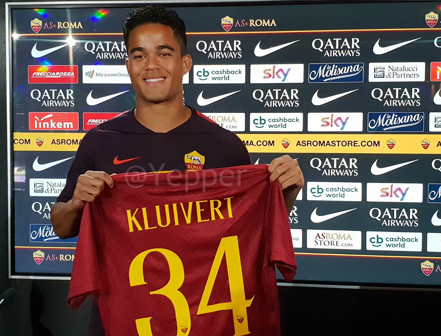 Conferenza stampa di Presnetazione di Kluivert con Monchi