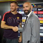 Presentazione Santon stretta di mano con Monchi
