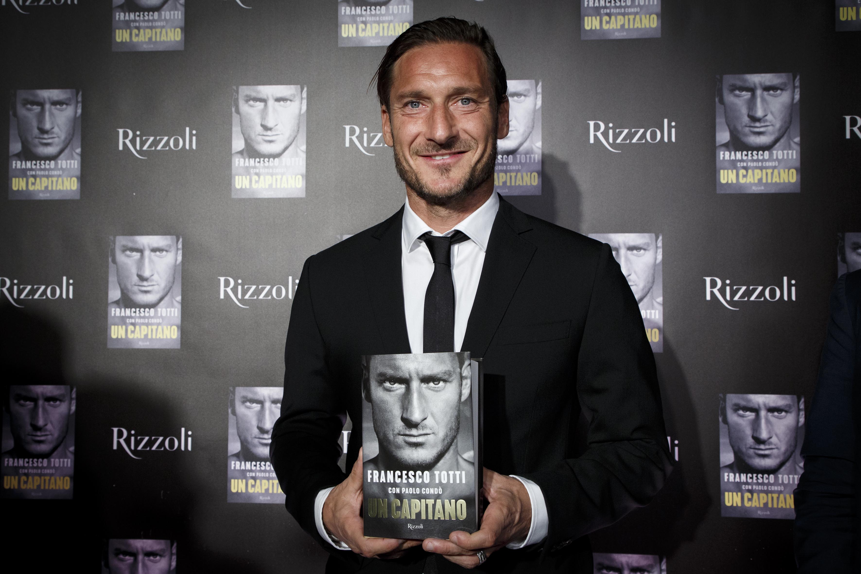 Un Capitano, presentazione autobiografia Totti (2)