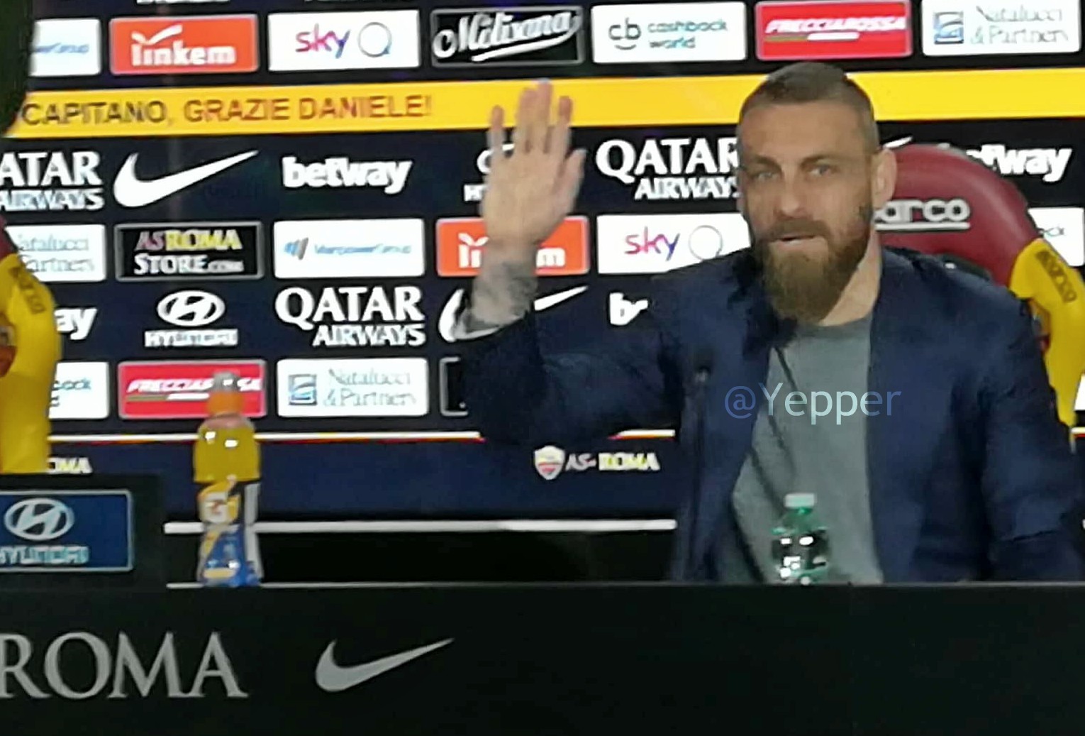 Addio Daniele De Rossi Roma Yp