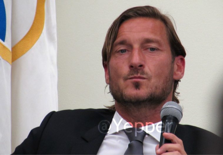 Totti conferenza addio CONI