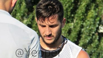 Manolas