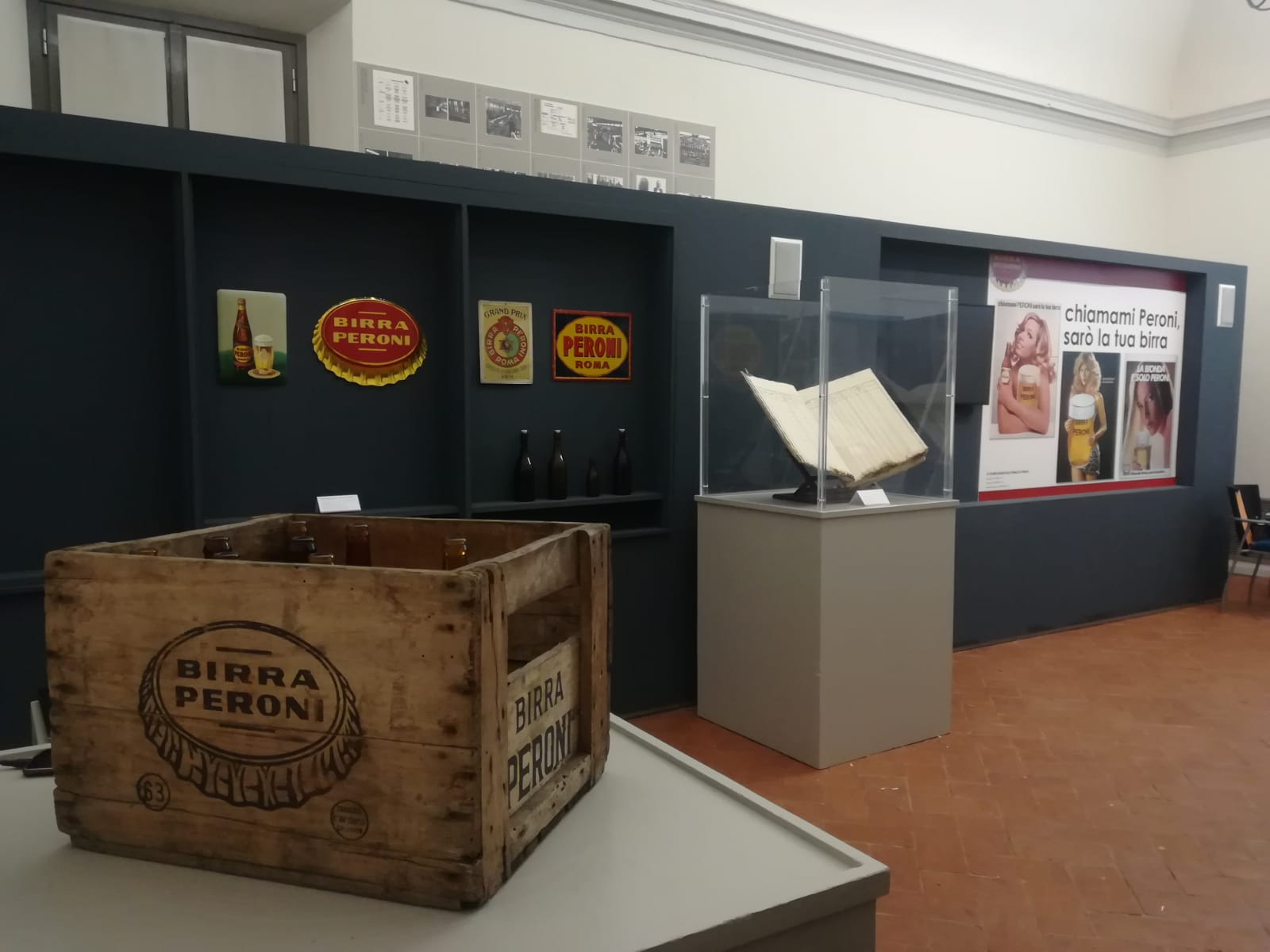 Birra Peroni corner mostra Vigevano