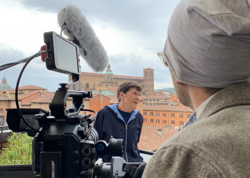La piazza della mia città Bologna e lo Stato Sociale